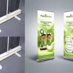 standee