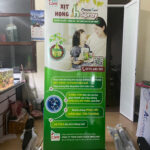 Standee chân X thường -1