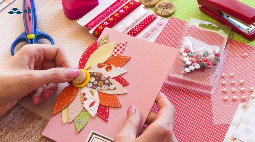 Giấy mỹ thuật dùng trong đồ thủ công