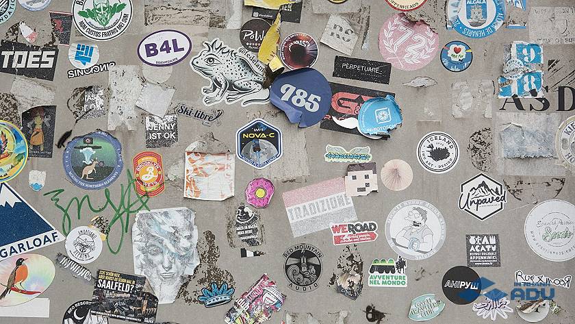 Decal Nhựa Là Gì? Tại Sao Nên Chọn In Decal Nhựa Thay Vì Decal Giấy? - In Nhanh ADV